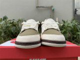Authentic Nike Dunk Low Retro Rice/Red/Green