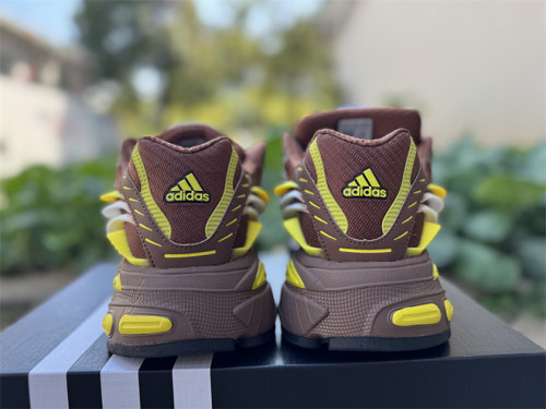 Authentic  Pharrell Williams x adidas Adistar Jellyfish Yellow/Brown