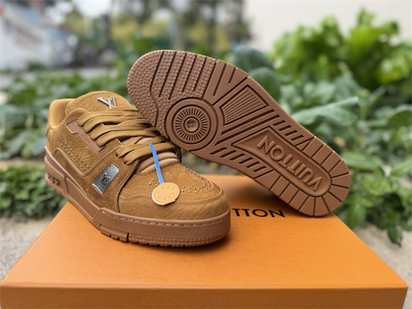 Authentic LV Trainer Sneaker Low Brown