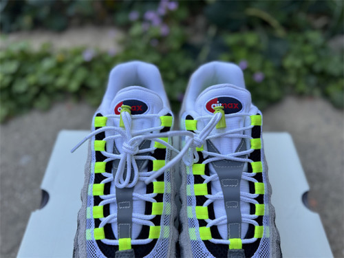 Authentic UNDEFEATED × Nike Air Max 95 SP White/Grey