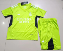 23/24 Kids Real Madrid Green Goalkeeper 1:1 Quality Soccer Jersey