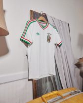 Mexico Clasic Retro White Fans 1:1 Quality Soccer Jersey