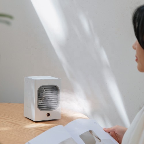 adjustable spraying mist cooling mini fan/oscillating desk fan for cooling summer/5v dc mini water fan