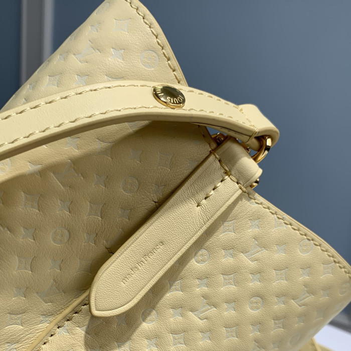 LV Bag M22599