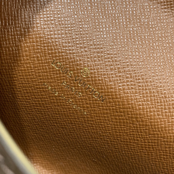 LV Bag M00991
