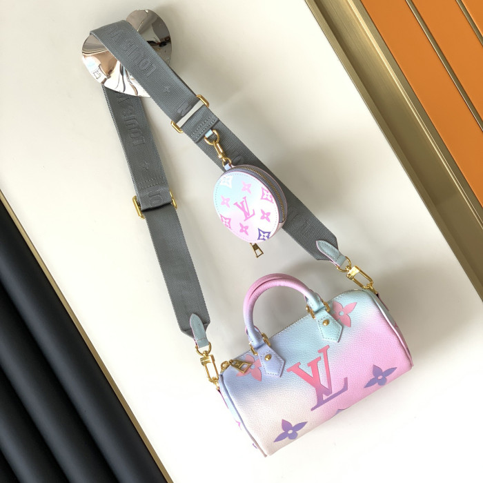 LV Bag M46078
