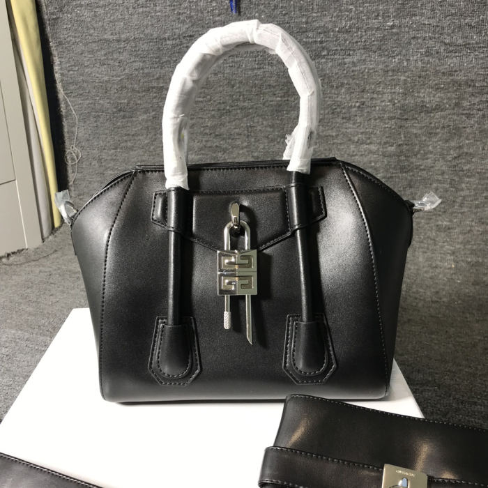 Givenchy set