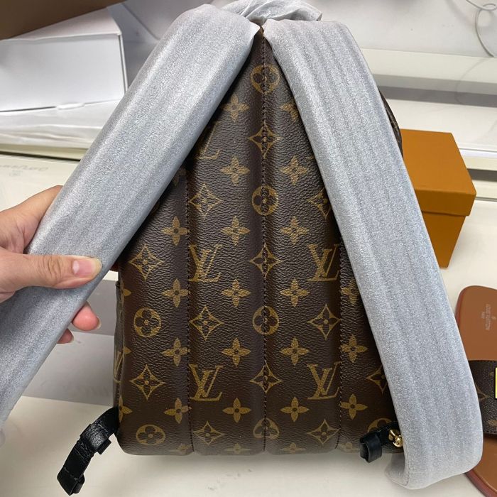 LV BAG + SLIDES SET