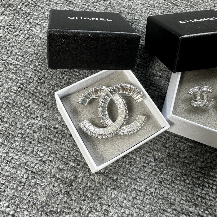 CHANEL Brooch Earing Set