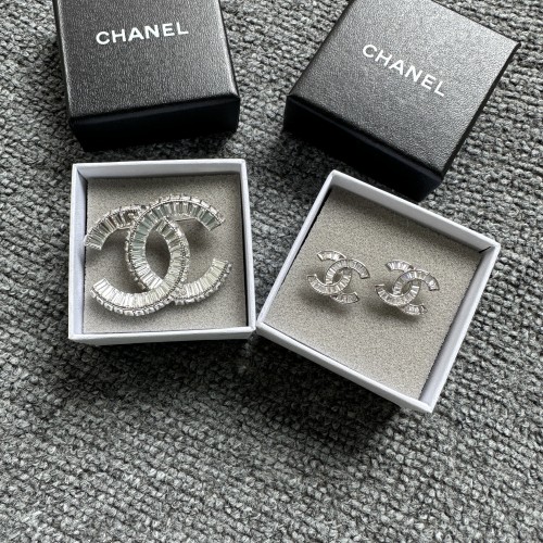 CHANEL Brooch Earing Set