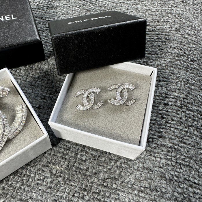 CHANEL Brooch Earing Set