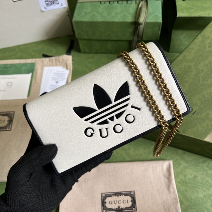GUCCI Bag 621892