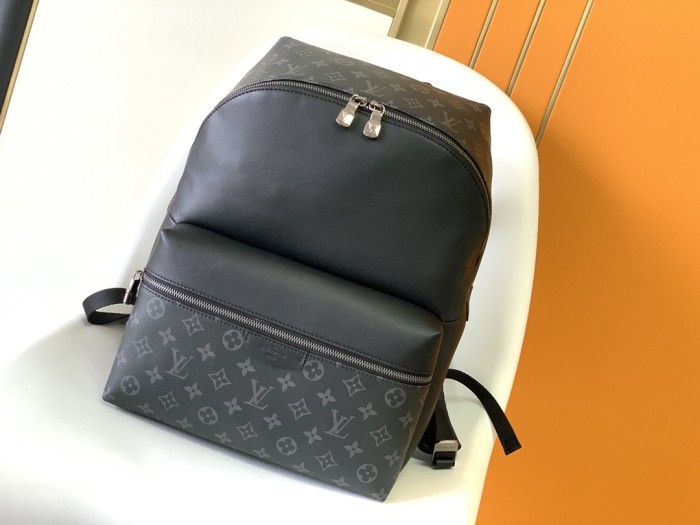 LV Backpack M30230