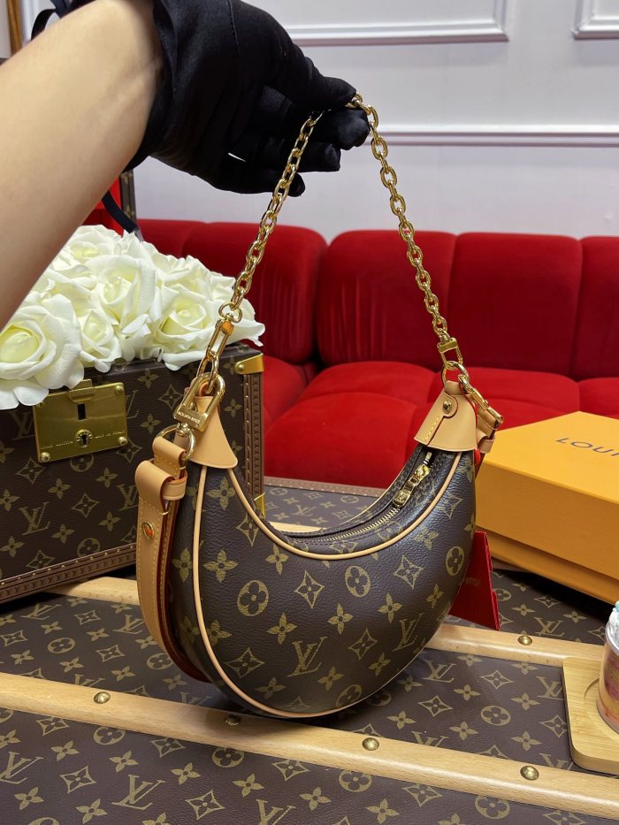 LV Bag M81098