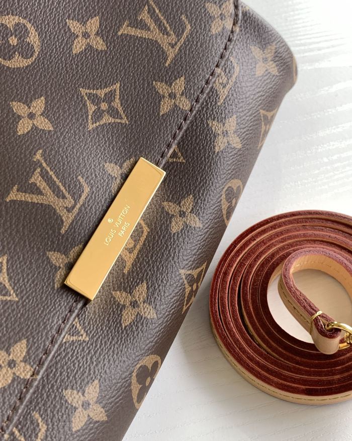 LV Bag M40718