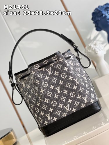 LV Bag  M21461