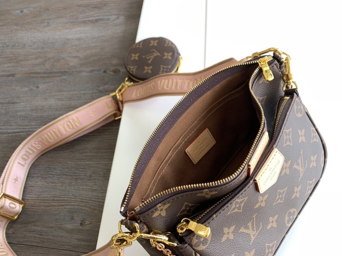 LV Bag M44840