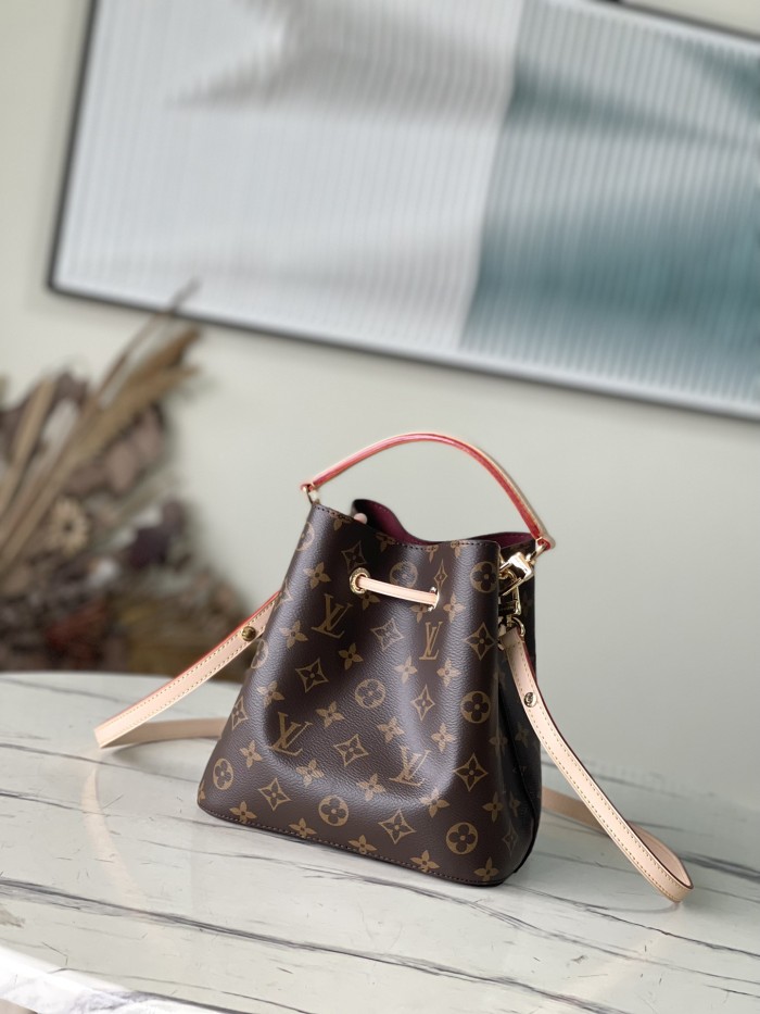 LV Bag M46581