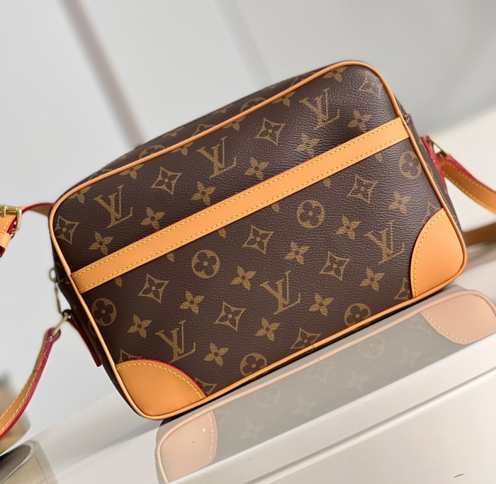 LV Bag M51274