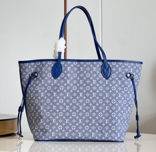LV Neverfull M40995