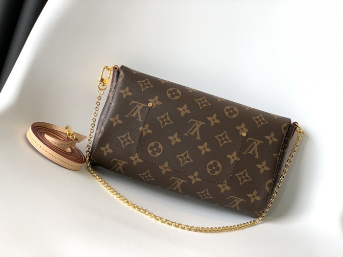 LV Bag M40718