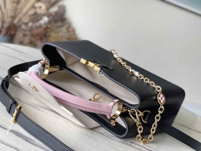 LV Bag M22375