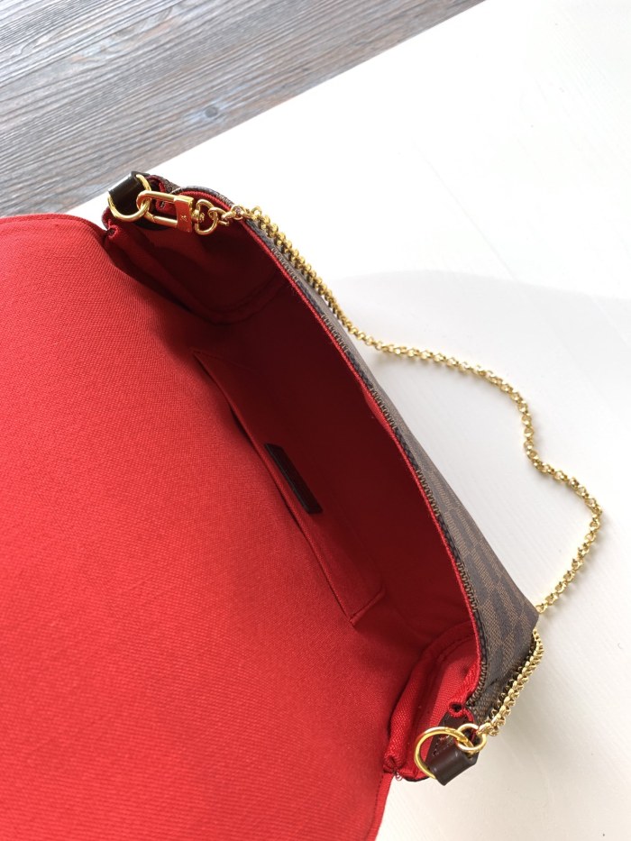 LV Bag M40718