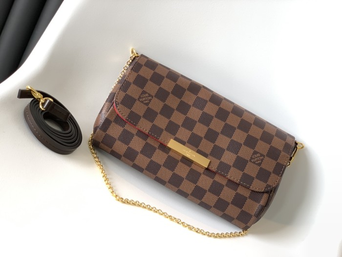 LV Bag M40718