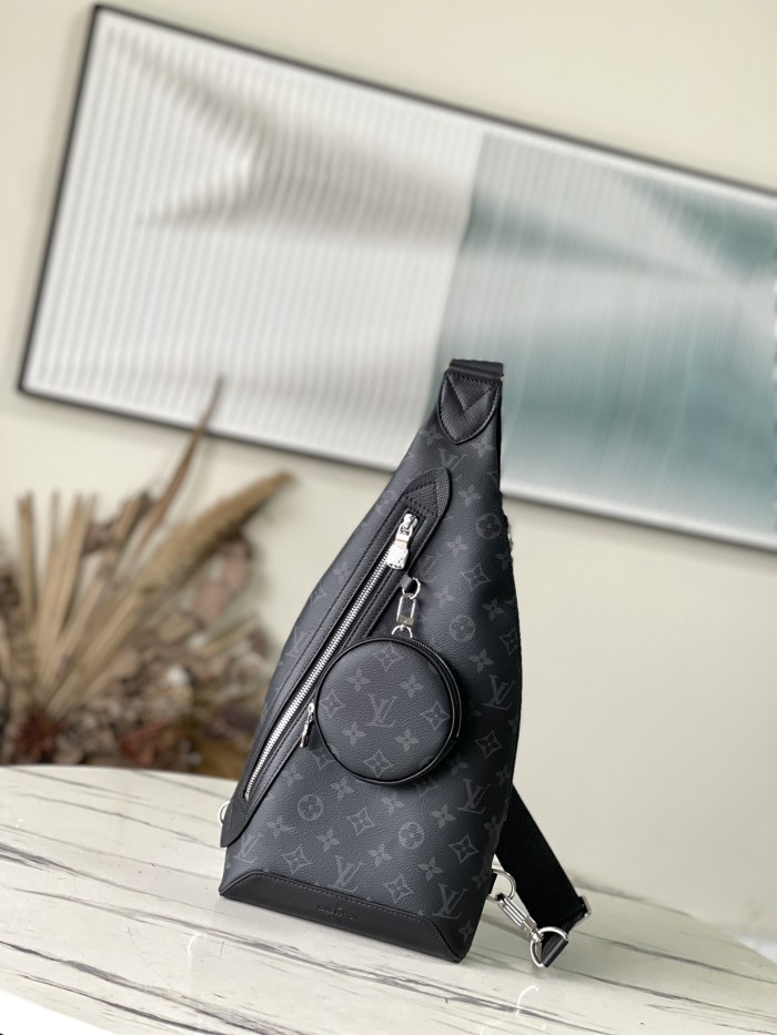 LV Bag M30936  M21890