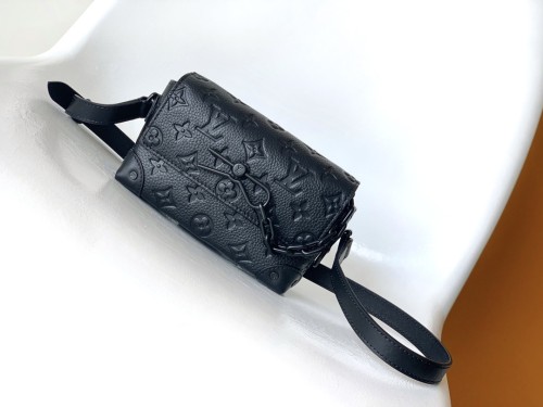 LV Bag M81746