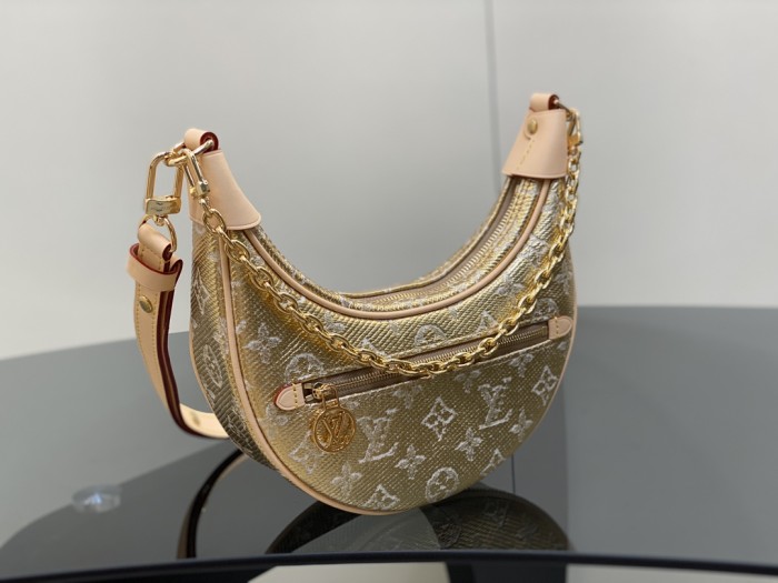LV Bag M22928
