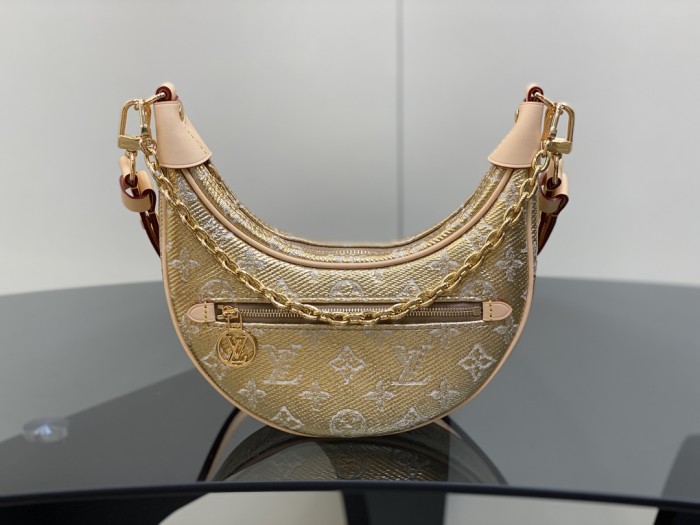 LV Bag M22928