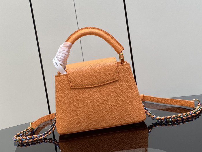 LV Bag M22055