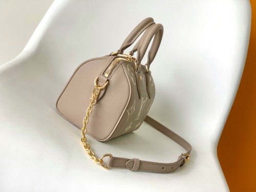 LV Bag M46575