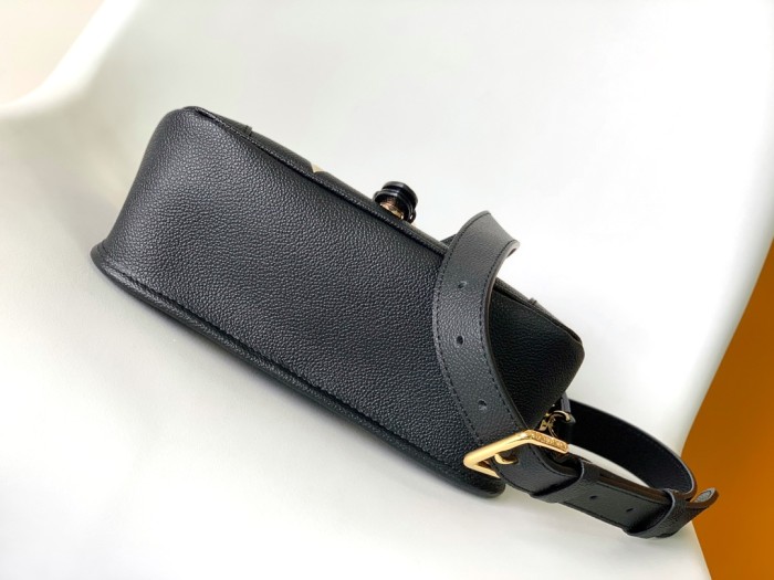 LV Bag  M46583