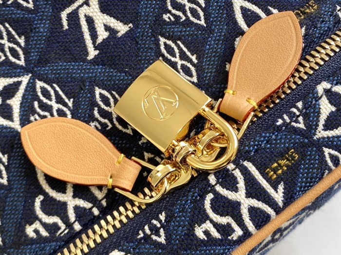 LV Bag M57403