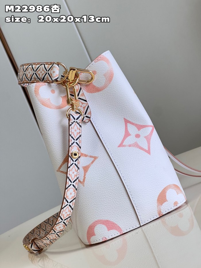 LV Bag M22985