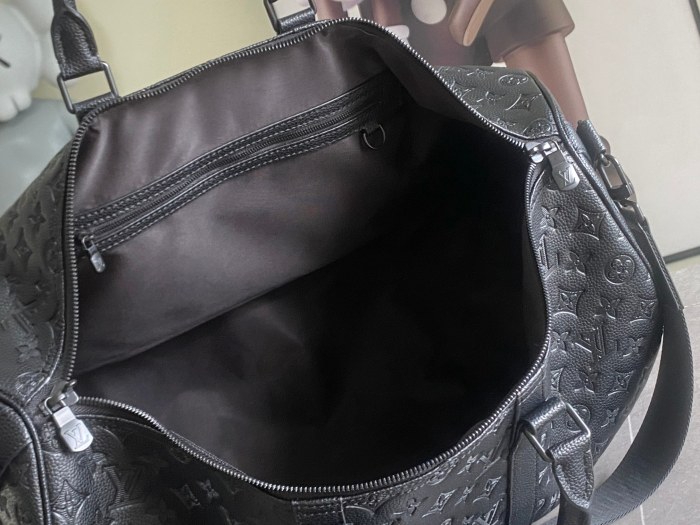 LV Keepall 50 M44810