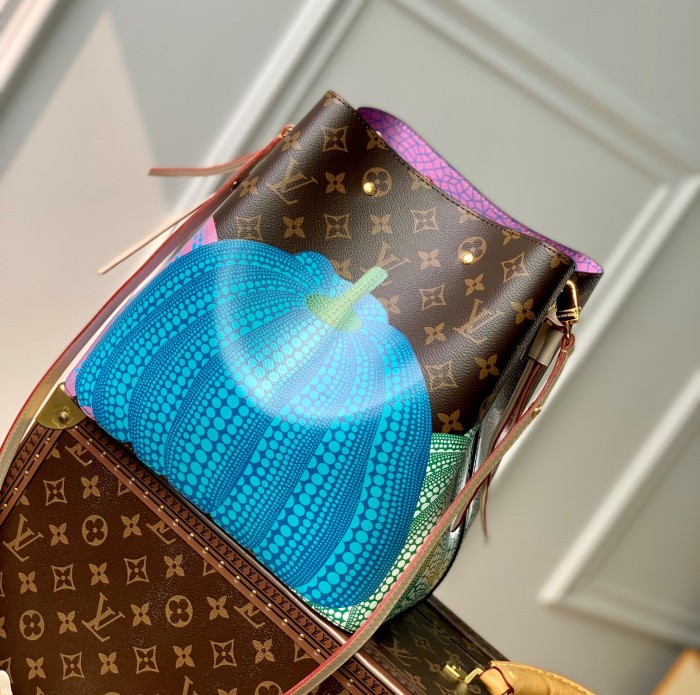 LV Bag M46473