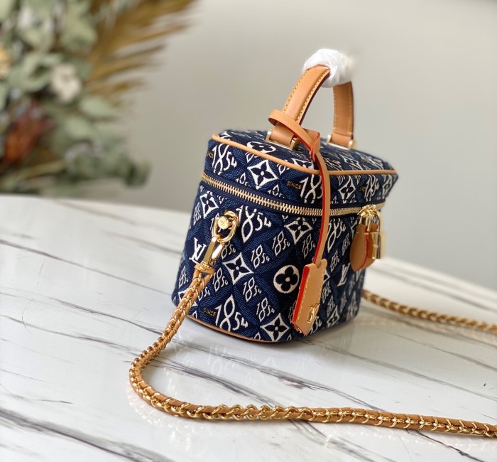 LV Bag M57403