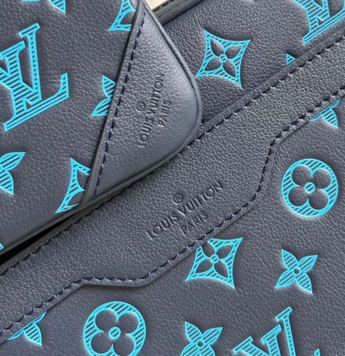LV bag M46604