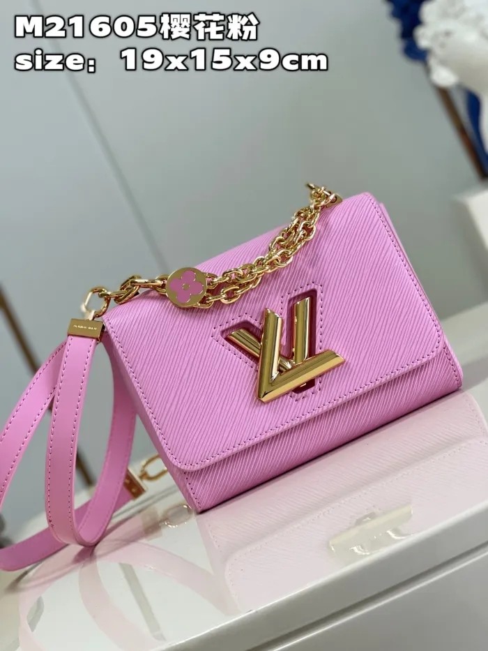 LV Bag M21606