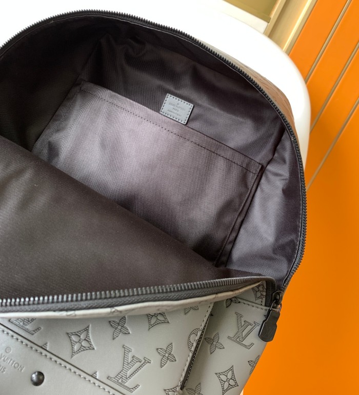 LV Backpack M46105 M46109