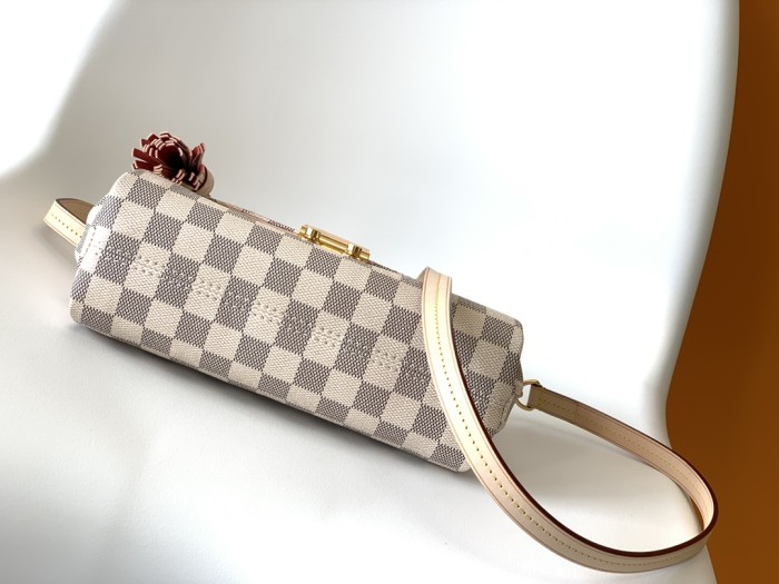 LV Bag N41581