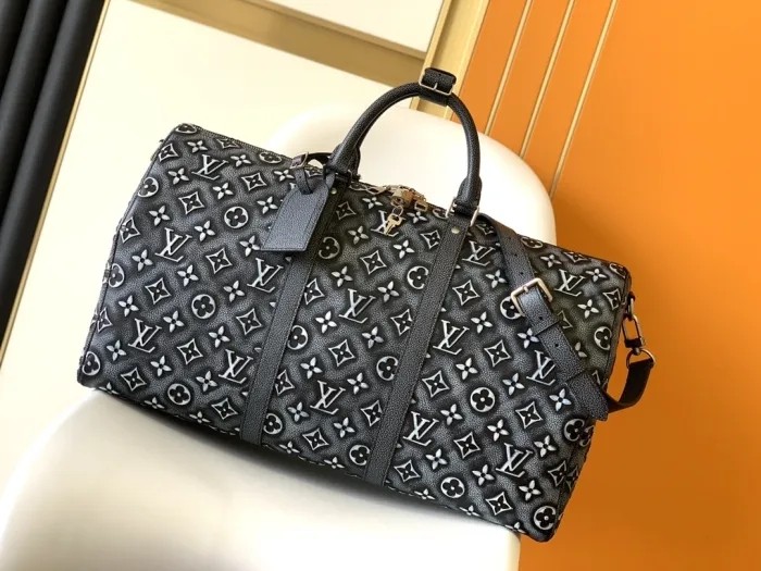 LV Keepall 50 M21375