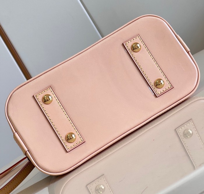 LV Bag M46428