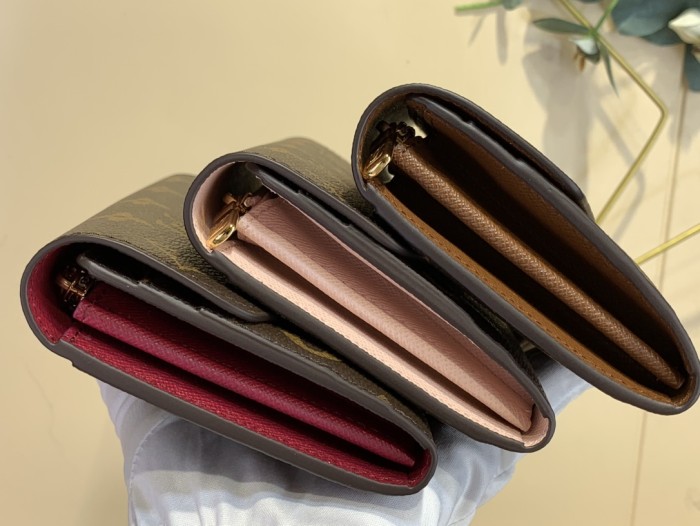 LV Wallet M60531