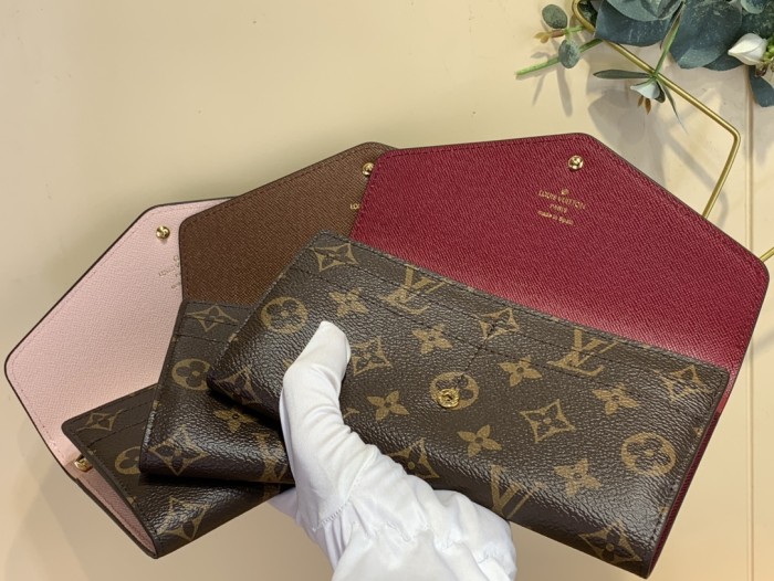 LV Wallet M60531