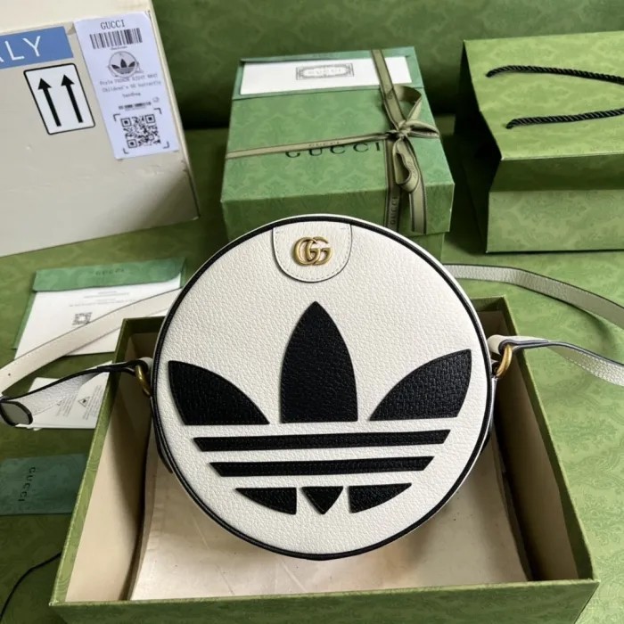 GUCCI Bag 702626