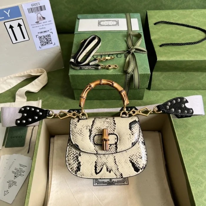 GUCCI Bag 686864